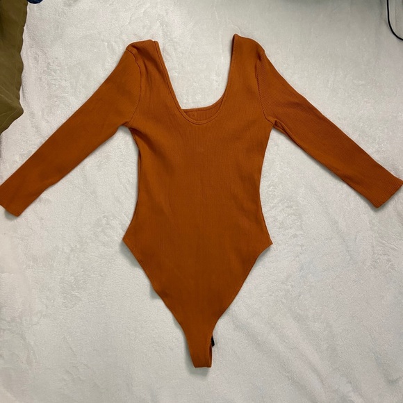 Bronze bodysuit - Picture 3 of 3